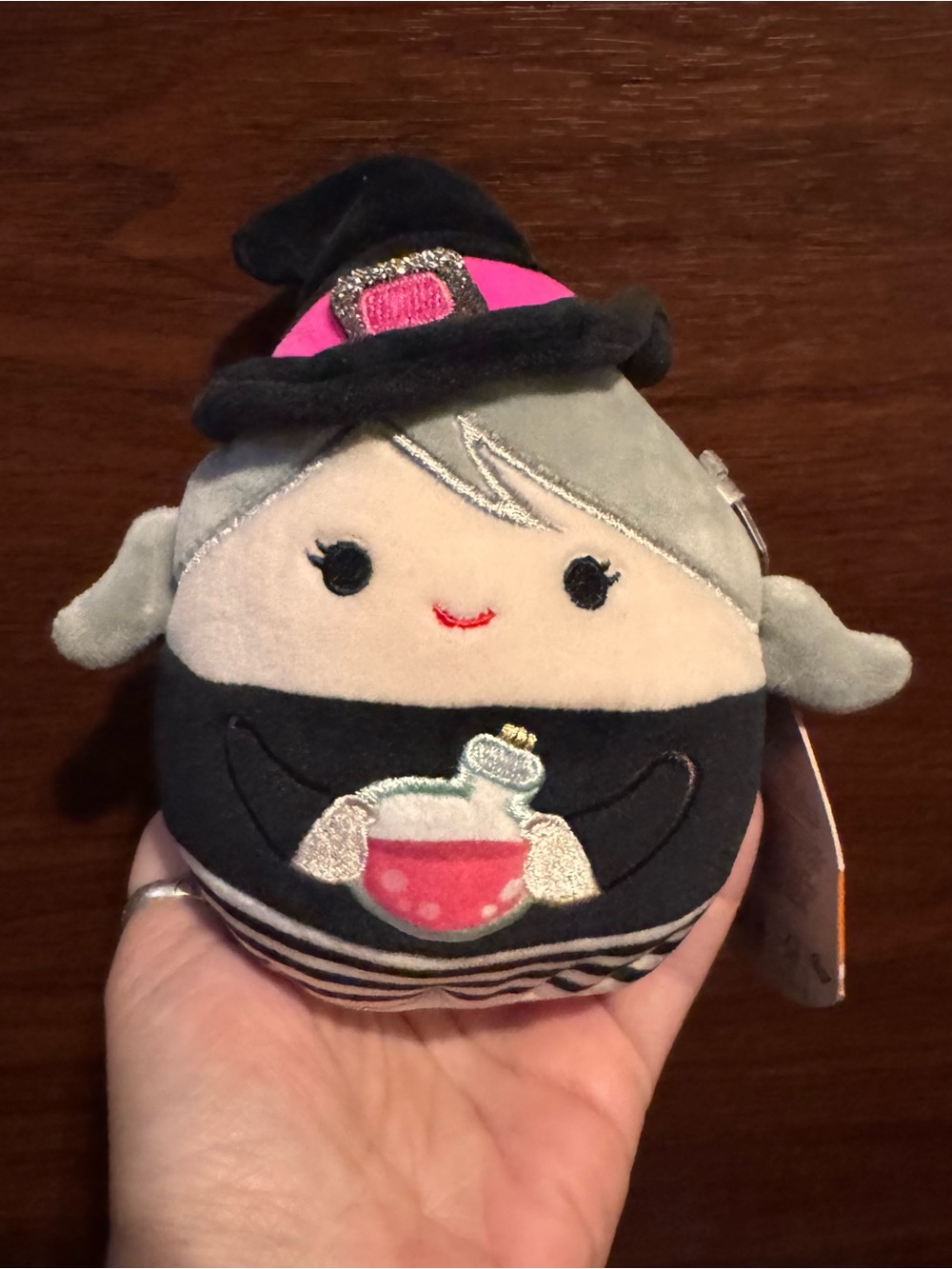 Squishmallows 4.5” Halloween (Agora the Witch) - NWT - Picture 4 of 4